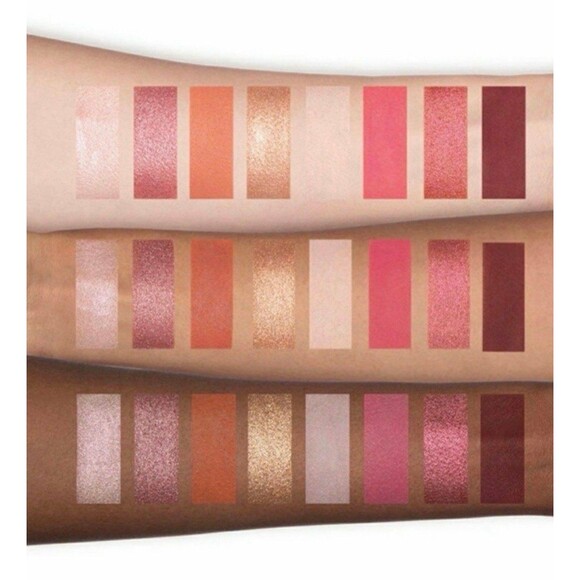 TOO FACED LET'S PLAY EYESHADOW PALETTE - Picture 5 of 7